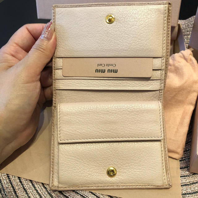 miumiu(ミュウミュウ)のミュウミュウ財布＆カードケース レディースのファッション小物(財布)の商品写真