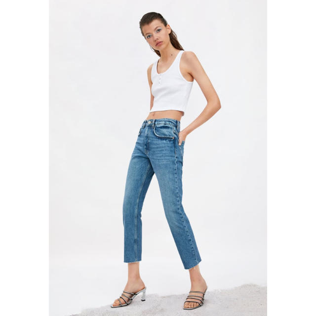 ZARA(ザラ)の2019SS ZARA ザラ ハイライズテーパードデニムパンツ 34 レディースのパンツ(デニム/ジーンズ)の商品写真