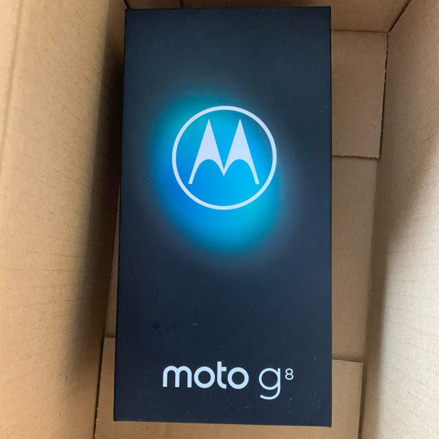 新品 Motorola モトローラ simフリー moto g8 ホワイト 新品 Motorola モトローラ simフリー moto g8 ホワイト