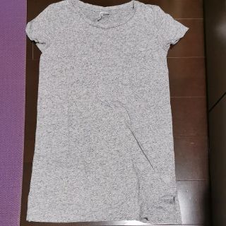 エイチアンドエム(H&M)の☆H&M　グレーワンピース☆(ひざ丈ワンピース)