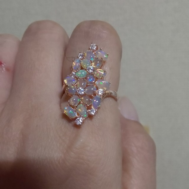 天然ゴージャスオパールリング💍 レディースのアクセサリー(リング(指輪))の商品写真