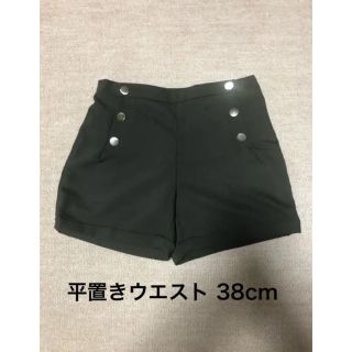 エイチアンドエム(H&M)のボタン付きショートパンツ  ダークブラウン(ショートパンツ)