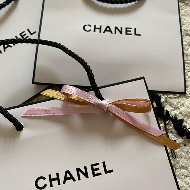 CHANEL(シャネル)のシャネル☆CHANELショップ袋小☆5枚セットリボン付新品 レディースのバッグ(ショップ袋)の商品写真