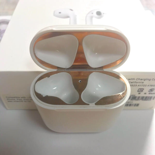 AirPods  第一世代(カバー付き）