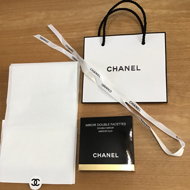 CHANEL(シャネル)のCHANEL シャネル　ショッパー　包装紙　空箱　リボン コスメ/美容のコスメ/美容 その他(その他)の商品写真