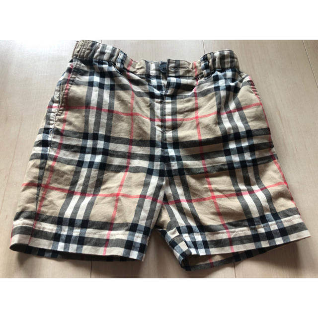 BURBERRY(バーバリー)のバーバリーチルドレン　ボーイハーフパンツ　バーバリーチェック　18M(86cm) キッズ/ベビー/マタニティのベビー服(~85cm)(パンツ)の商品写真