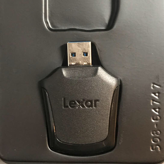 レキサー(Lexar)のUHS-II SDカードリーダー　Lexar Professional 新品　(PC周辺機器)