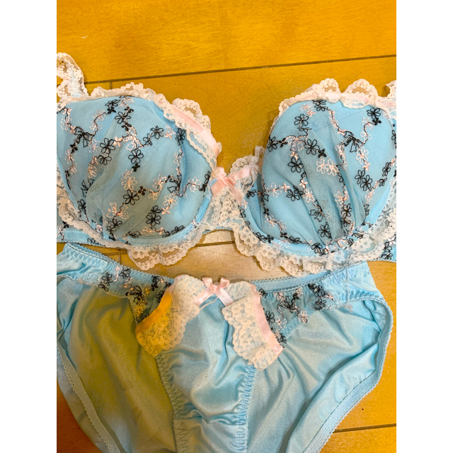 Triumph - トリンプ ブラ&ショーツ d70.Mサイズの通販 by mie's shop