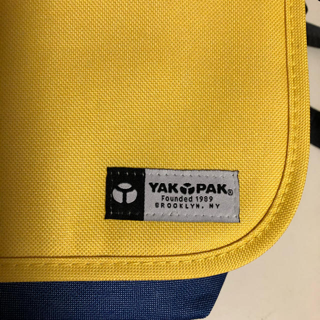 新品未開封　ミスド　YAKPAC レディースのバッグ(ショルダーバッグ)の商品写真