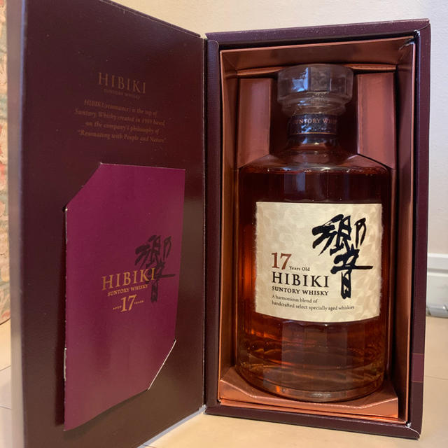 響17年 700ml ボトル 新品未使用
