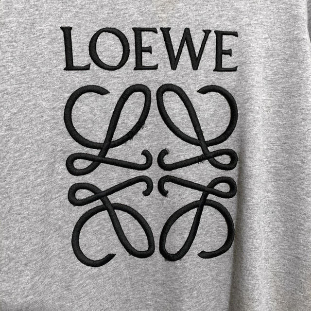 LOEWE アナグラム刺繍トレーナーの通販 by PANERO's shop｜ロエベならラクマ - LOEWE 得価最新作