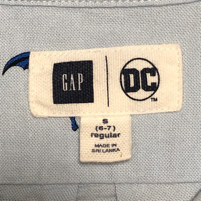 GAP Kids(ギャップキッズ)のGAP★バットマン★長袖シャツ★キッズ★サイズS★6〜7歳★ キッズ/ベビー/マタニティのキッズ服男の子用(90cm~)(ブラウス)の商品写真