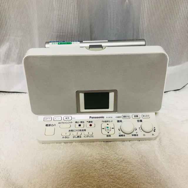 Panasonic(パナソニック)の【新品】Panasonic  ラジオレコーダー　RF-DR100 ホワイト スマホ/家電/カメラのオーディオ機器(ラジオ)の商品写真