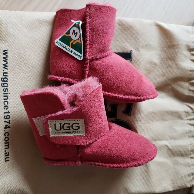 UGG(アグ)のUGG ブーツ　ベビー　Mサイズ キッズ/ベビー/マタニティのベビー靴/シューズ(~14cm)(ブーツ)の商品写真