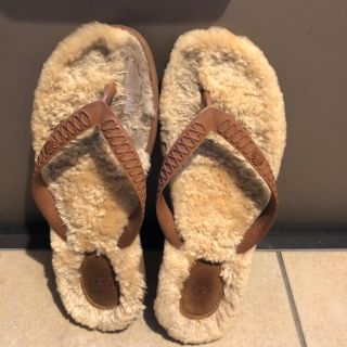 アグ(UGG)のUGGビーチサンダル(ビーチサンダル)