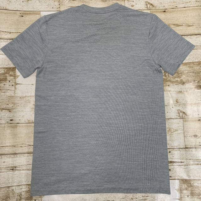Oakley(オークリー)の新品 オークリー メンズTシャツL グレー メンズのトップス(Tシャツ/カットソー(半袖/袖なし))の商品写真
