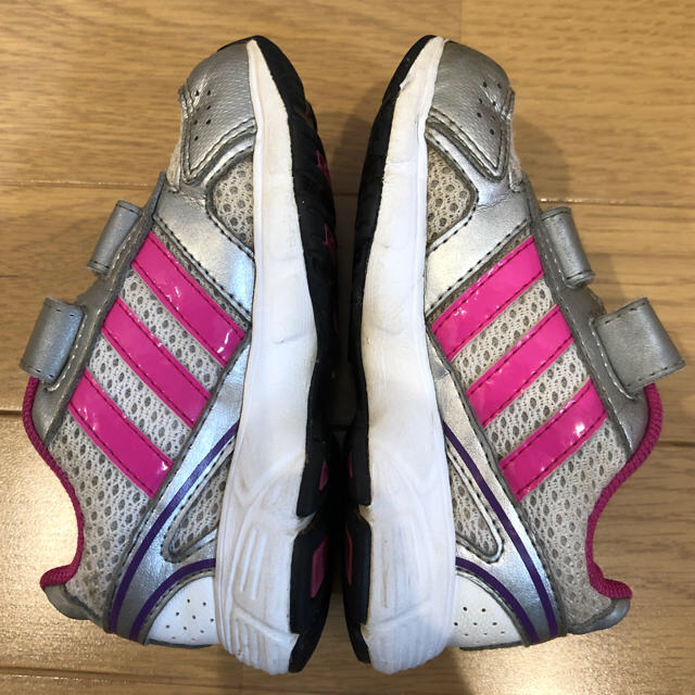 adidas(アディダス)のadidas スニーカー　14 キッズ/ベビー/マタニティのベビー靴/シューズ(~14cm)(スニーカー)の商品写真