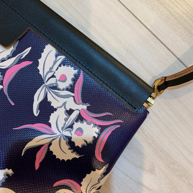 MARNI フラワーマーケット クラッチバッグ | munchercruncher.com