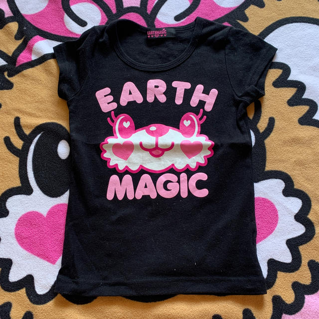 EARTHMAGIC(アースマジック)のEARTHMAGIC❤︎Tシャツ　130 キッズ/ベビー/マタニティのキッズ服女の子用(90cm~)(Tシャツ/カットソー)の商品写真