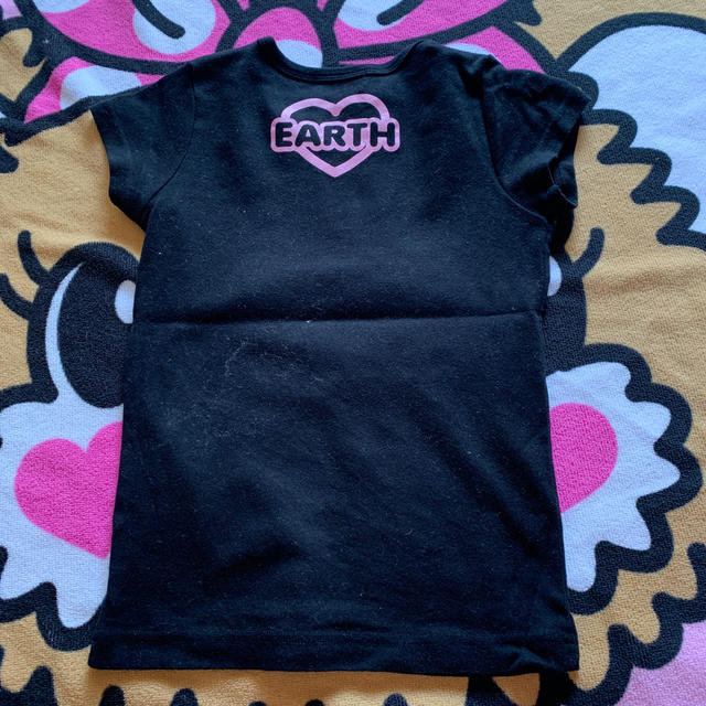 EARTHMAGIC(アースマジック)のEARTHMAGIC❤︎Tシャツ　130 キッズ/ベビー/マタニティのキッズ服女の子用(90cm~)(Tシャツ/カットソー)の商品写真