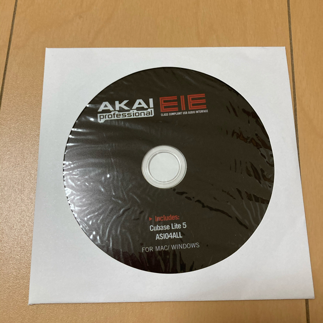 オーディオインターフェース【美品】　AKAI  EIE 楽器のDTM/DAW(オーディオインターフェイス)の商品写真