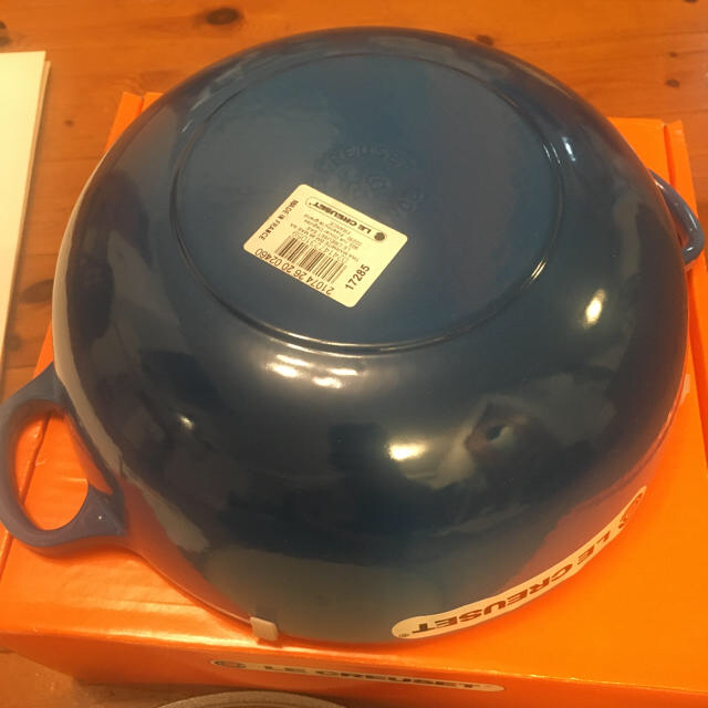 LE CREUSET(ルクルーゼ)のチョコ様専用　残り1個！　新品未使用　ルクルーゼマルミット 26cm マルセイユ インテリア/住まい/日用品のキッチン/食器(食器)の商品写真