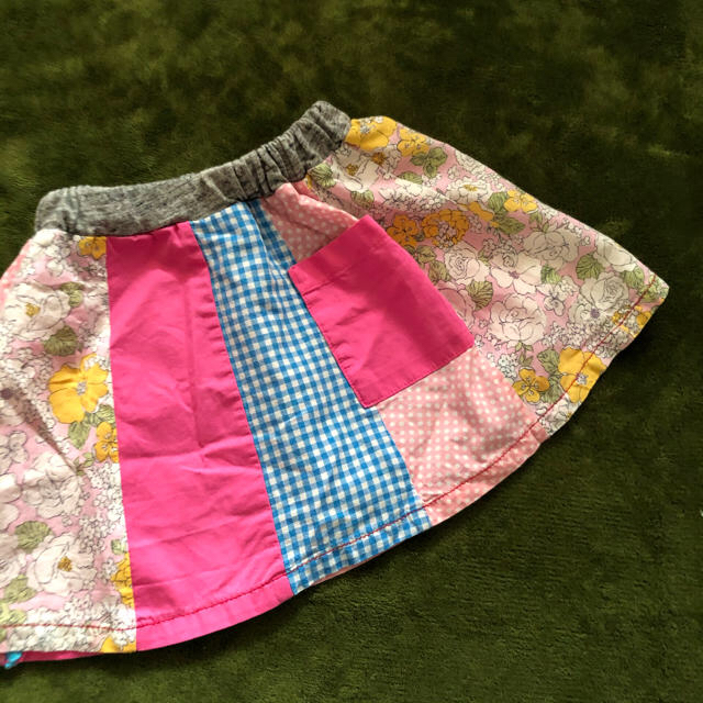 RAG MART(ラグマート)のラグマート  花柄　スカート　90 キッズ/ベビー/マタニティのキッズ服女の子用(90cm~)(スカート)の商品写真