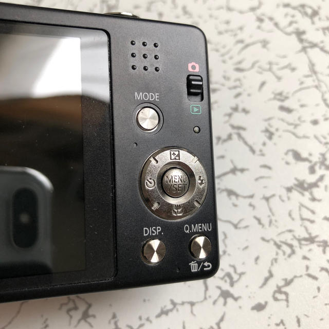 Panasonic(パナソニック)のパナソニックデジカメ　LUMIX DMC-SZ7 スマホ/家電/カメラのカメラ(コンパクトデジタルカメラ)の商品写真