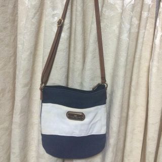 トミーヒルフィガー(TOMMY HILFIGER)のバッグ(ショルダーバッグ)