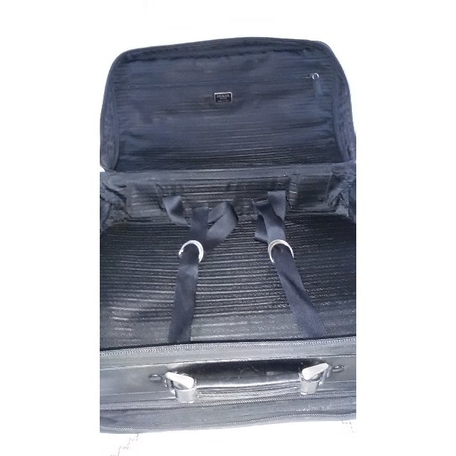 PRADA(プラダ)のPRADA　キャリー　機内持ち込み手荷物OK　No.1 レディースのバッグ(スーツケース/キャリーバッグ)の商品写真