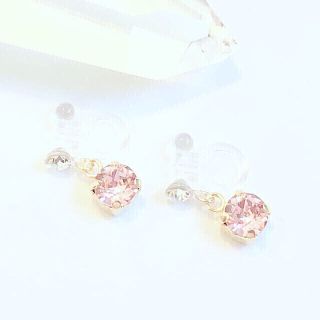 スワロフスキー(SWAROVSKI)の【アレルギー対応】【ダブルwスワロフスキー】ピアス・ノンホールピアス(ピアス)