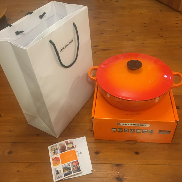 新品未使用　ル・クルーゼ(Le Creuset) マルミット 26cm オレンジすべての調理方法が可能