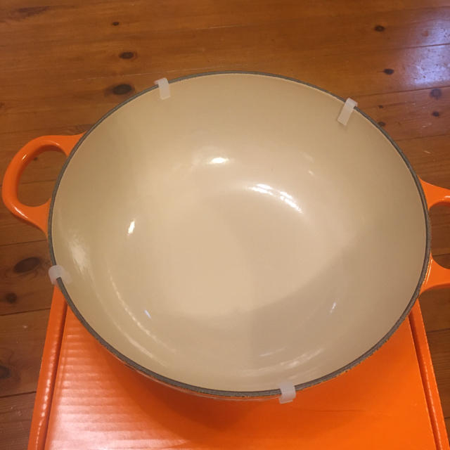 LE CREUSET(ルクルーゼ)の新品未使用　ル・クルーゼ(Le Creuset) マルミット 26cm オレンジ インテリア/住まい/日用品のキッチン/食器(鍋/フライパン)の商品写真