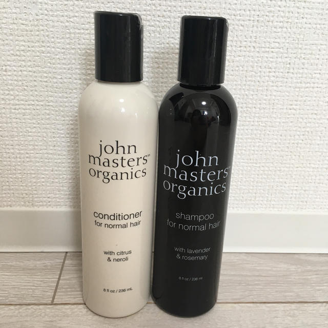 John Masters Organics(ジョンマスターオーガニック)の【新品未使用】ジョンマスターオーガニック　シャンプー&リンスセット コスメ/美容のヘアケア/スタイリング(シャンプー/コンディショナーセット)の商品写真