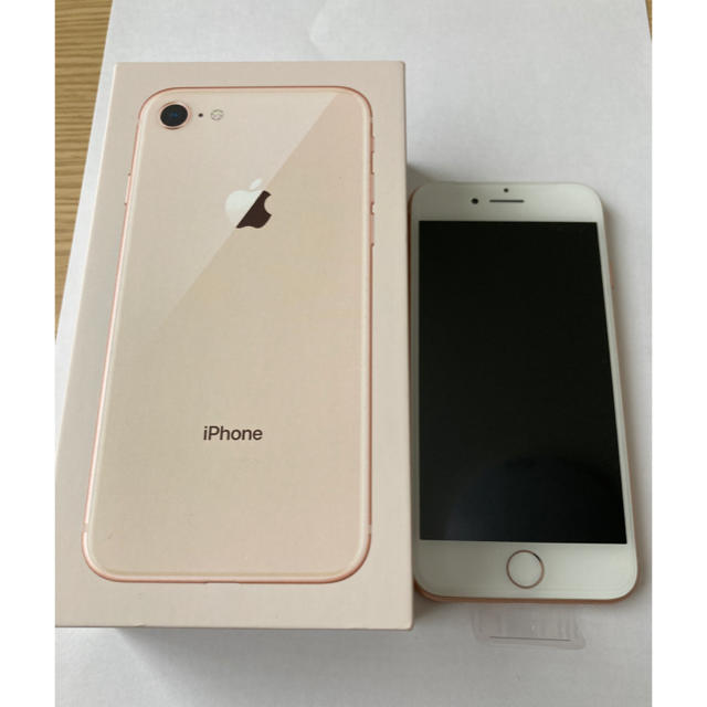 スマートフォン/携帯電話新品、未使用　iPhone8ゴールド　au