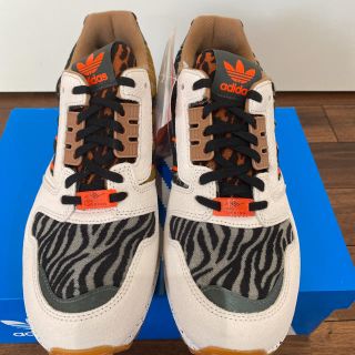 アディダス(adidas)のadidasスニーカー(スニーカー)