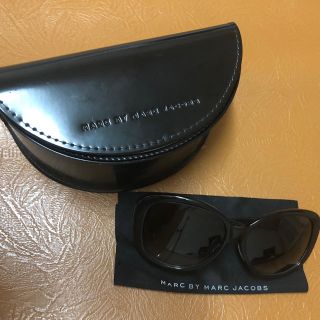 マークバイマークジェイコブス(MARC BY MARC JACOBS)の黒のサングラス☆MARC BY MARC JACOBS(サングラス/メガネ)