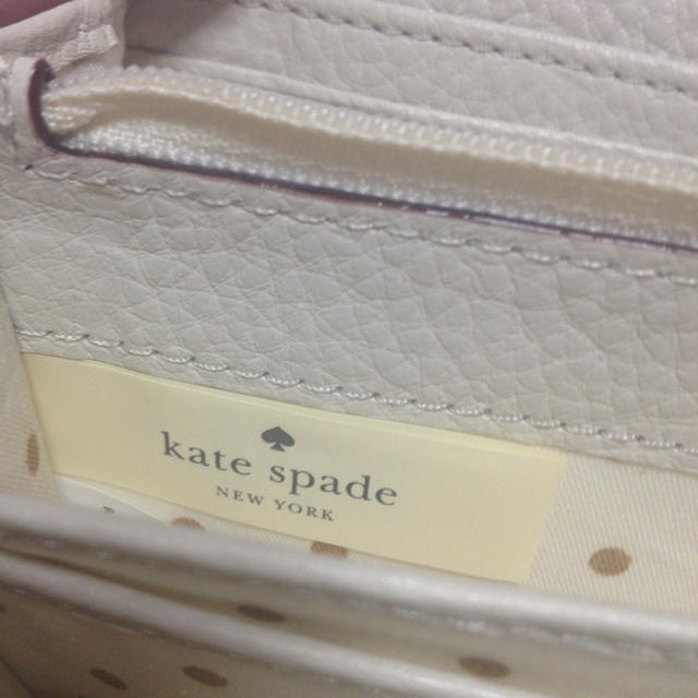 kate spade new york(ケイトスペードニューヨーク)の再出品 kate spade 長財布 レディースのファッション小物(財布)の商品写真