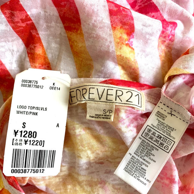 FOREVER 21(フォーエバートゥエンティーワン)のFOREVER21 ピンク×イエローストライプタンクトップ レディースのトップス(タンクトップ)の商品写真