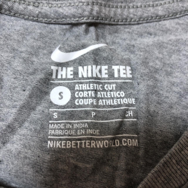 NIKE(ナイキ)のNIKE半袖Tシャツ レディースのトップス(Tシャツ(半袖/袖なし))の商品写真