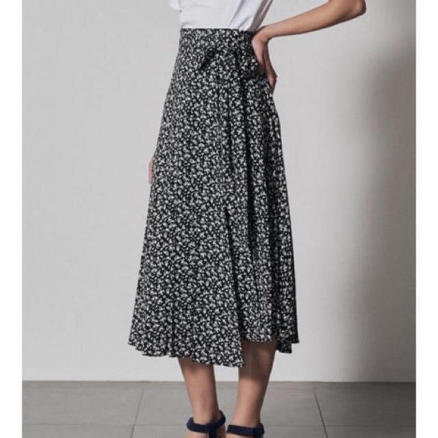 Mila Owen(ミラオーウェン)のミラオーウェン  完売　スカート  レディースのスカート(ロングスカート)の商品写真