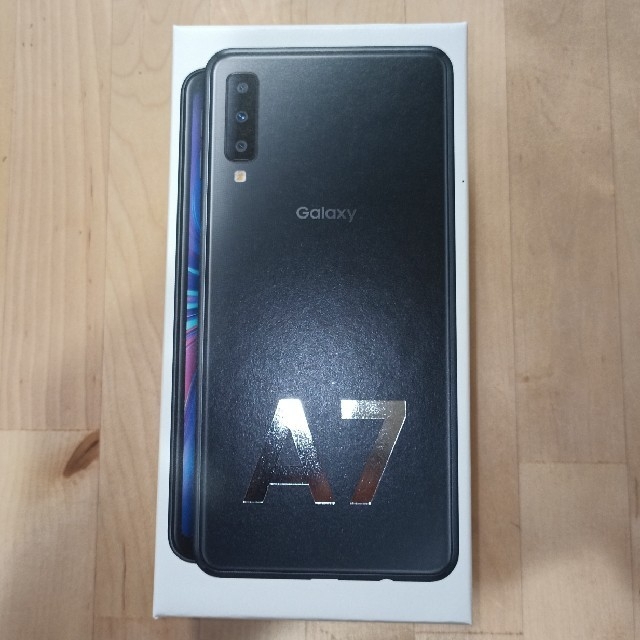 Galaxy(ギャラクシー)の送料込 Galaxy A7　ブラック　64GB　楽天モバイル版　SM-A750C スマホ/家電/カメラのスマートフォン/携帯電話(スマートフォン本体)の商品写真