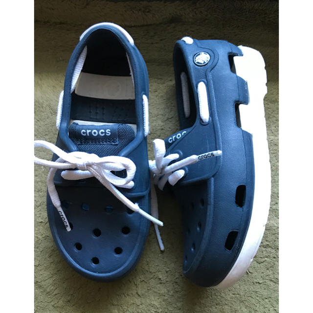 crocs(クロックス)の週末値下⭐︎クロックス(crocs) デッキシューズ　ボートシューズ⭐︎美品⭐︎ キッズ/ベビー/マタニティのキッズ靴/シューズ(15cm~)(サンダル)の商品写真