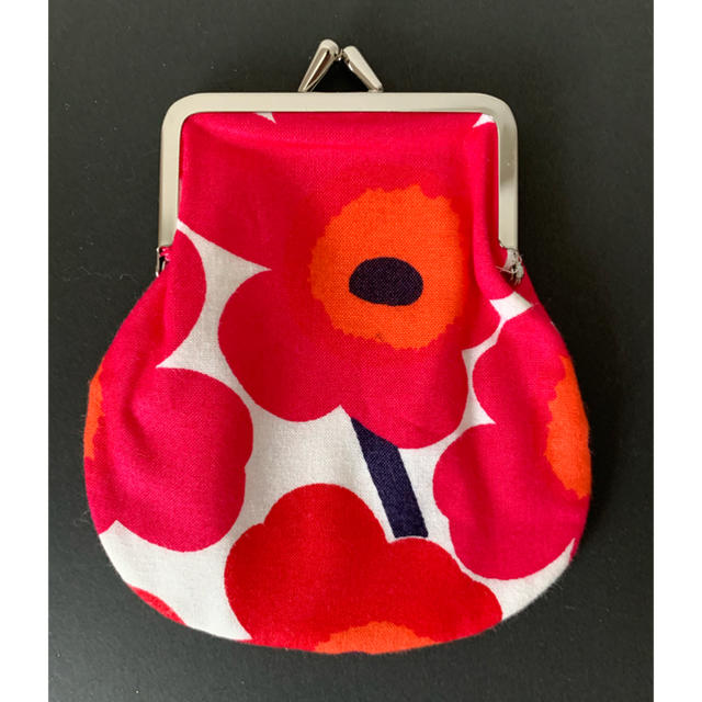 marimekko(マリメッコ)の【未使用品】マリメッコ がま口ポーチ レディースのファッション小物(ポーチ)の商品写真