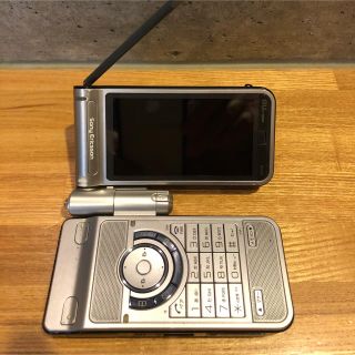 ソニー(SONY)のau W44S Sony Ericsson ソニーエリクソン 携帯電話(携帯電話本体)