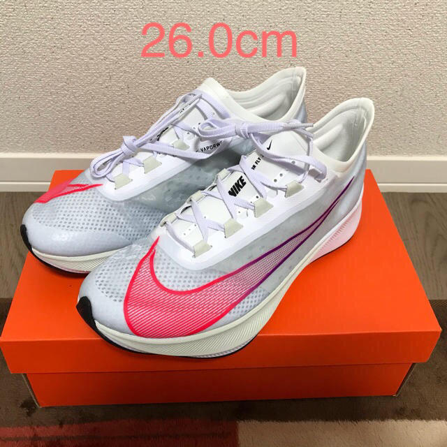 （新品・未使用）NIKE ナイキ 26cmズームフライ3 AT8240 103