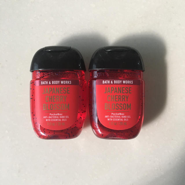 Bath & Body Works(バスアンドボディーワークス)のバスアンドボディーワークス ハンドジェル コスメ/美容のボディケア(ハンドクリーム)の商品写真