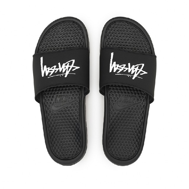 NIKE(ナイキ)のNIKE x STUSSY BENASSI SLIDE SANDALS メンズの靴/シューズ(サンダル)の商品写真