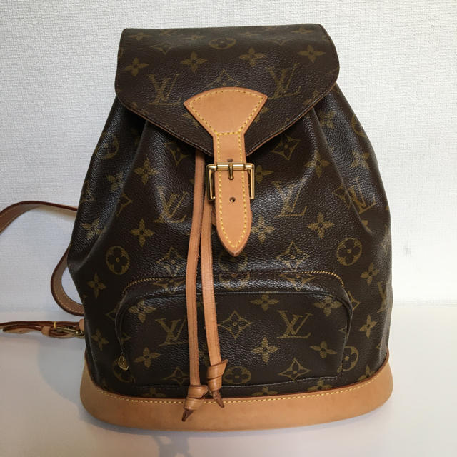 LOUIS VUITTON(ルイヴィトン)のルイヴィトン　モンスリ　MM  モノグラム レディースのバッグ(リュック/バックパック)の商品写真