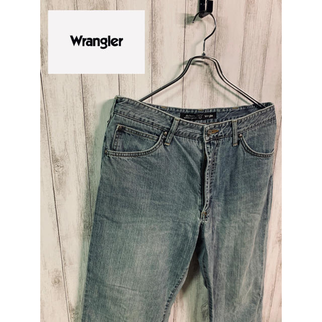 Wrangler(ラングラー)のwrangler ラングラー ワイドデニムパンツ　ブルー　革パッチ　黒タグ メンズのパンツ(デニム/ジーンズ)の商品写真